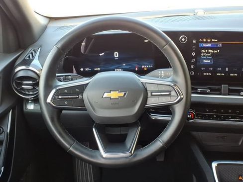 Used 2026 Chevrolet Equinox LT w/ Convenience Package II AWD/4WD image 17