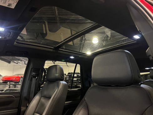 Used 2021 Chevrolet Tahoe Z71 image 24