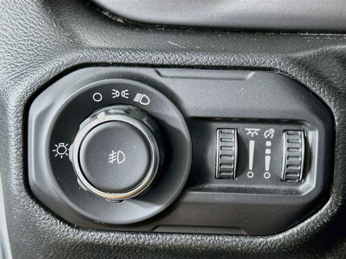 Used 2022 Jeep Wrangler Unlimited Sport AWD/4WD image 16