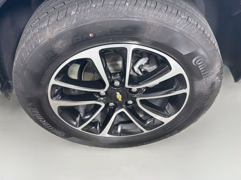 Used 2025 Chevrolet TrailBlazer LT AWD/4WD image 11