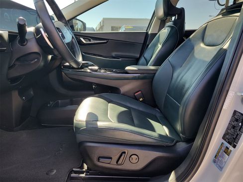 Used 2022 Kia EV6 GT-Line w/ First Edition Package image 17