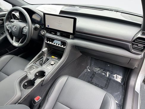 Used 2026 Lexus IS 350 F Sport w/ Accessory Package Z1 RWD image 33