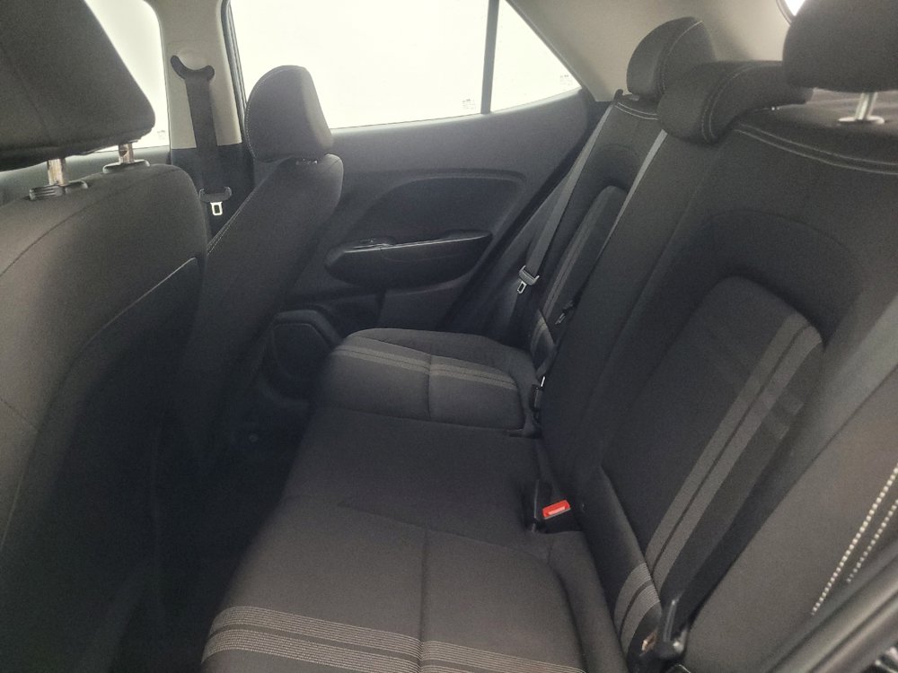 Used 2023 Hyundai Venue SEL FWD image 18
