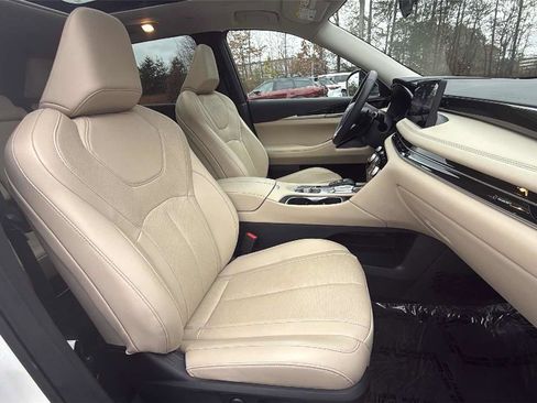 Certified 2025 INFINITI QX60 Pure w/ Cargo Package image 24