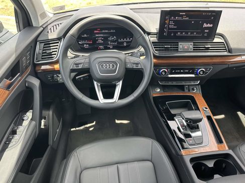 Used 2023 Audi Q5 2.0T Premium Plus w/ Premium Plus Package AWD/4WD image 8