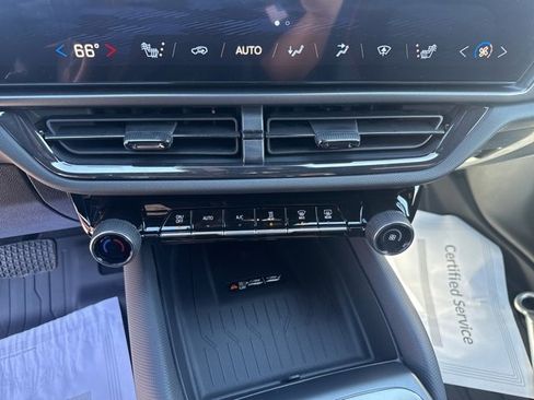 New 2025 Chevrolet Equinox EV RS image 16