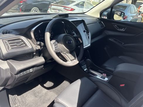 Used 2025 Subaru Ascent Touring w/ Popular Package #2 image 10