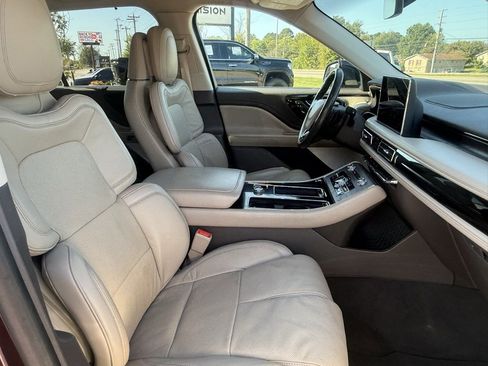 Used 2023 Lincoln Aviator Reserve w/ Equipment Group 201A image 13