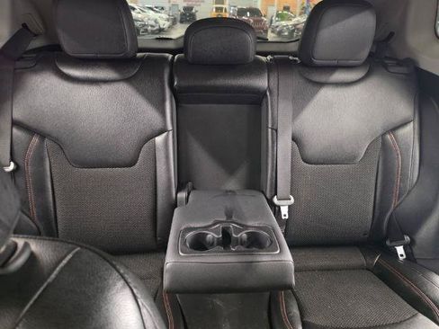 Used 2019 Jeep Compass Trailhawk w/ Cold Weather Group AWD/4WD image 36