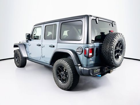 Used 2024 Jeep Wrangler Unlimited AWD/4WD image 5