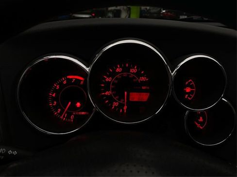 Used 2003 Pontiac Vibe w/ Power Group Value Package FWD image 20