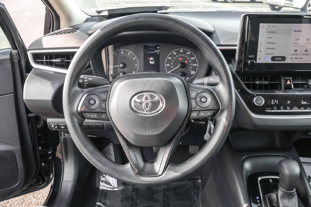 Used 2024 Toyota Corolla LE FWD image 18