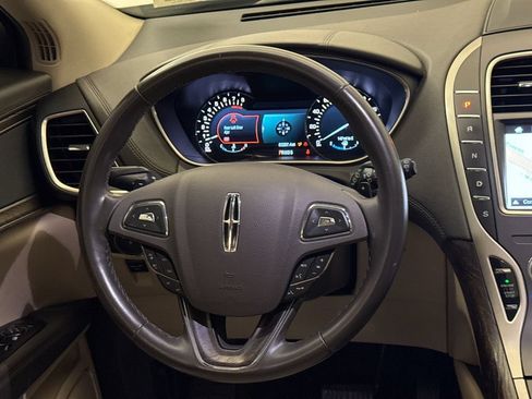Used 2016 Lincoln MKX Reserve FWD image 14