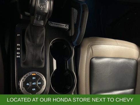 Used 2023 Ford Bronco Wildtrak image 18