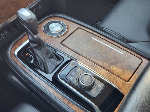 Used 2021 Nissan Armada SL image 20