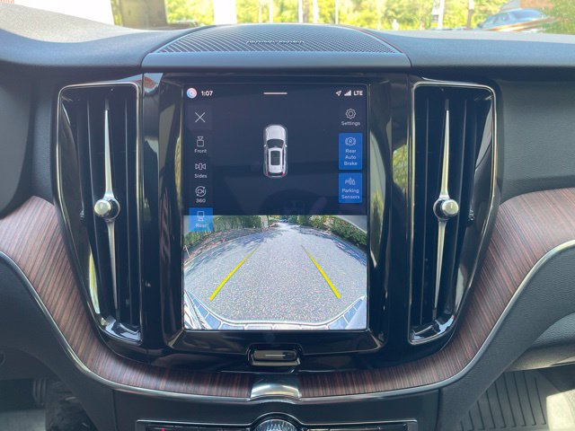 Certified 2023 Volvo XC60 B5 Plus w/ Climate Package AWD/4WD image 21