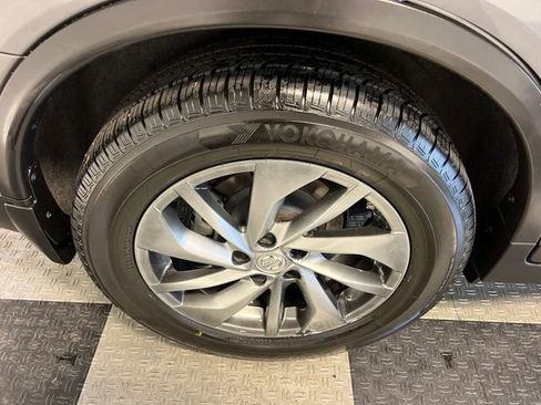 Used 2014 Nissan Rogue SL w/ SL Premium Package FWD image 15