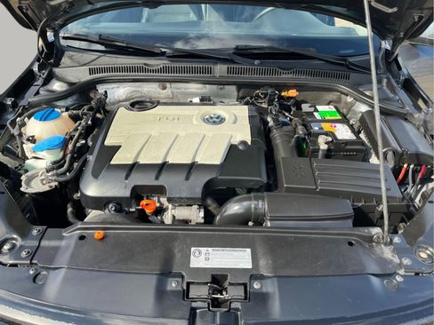 Used 2012 Volkswagen Jetta TDI image 10