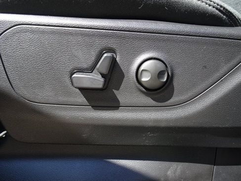 Used 2026 RAM 1500 Big Horn AWD/4WD image 13