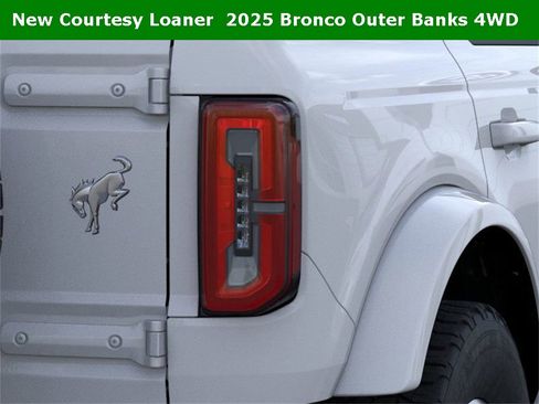 New 2025 Ford Bronco Outer Banks image 55
