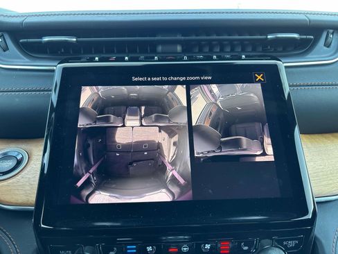 Certified 2021 Jeep Grand Cherokee L Summit image 32