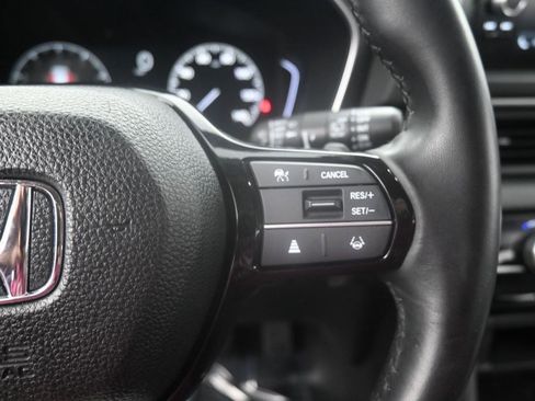 Used 2025 Honda Pilot EX-L image 26