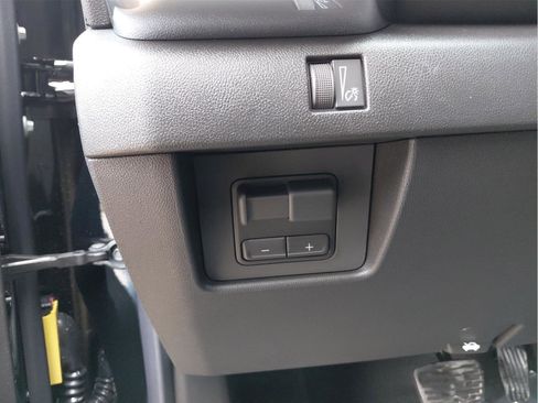 New 2026 GMC Canyon Elevation w/ Convenience Package image 21