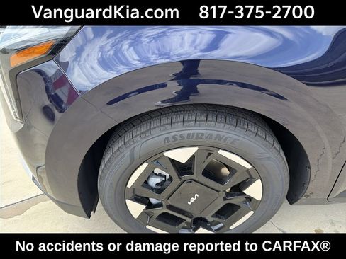 Certified 2026 Kia Carnival EX FWD image 21