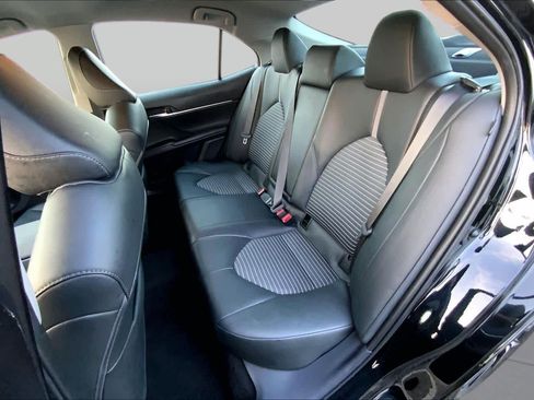 Used 2024 Toyota Camry SE FWD image 18
