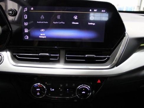 New 2026 Chevrolet Trax LT w/ Driver Confidence Package FWD image 12