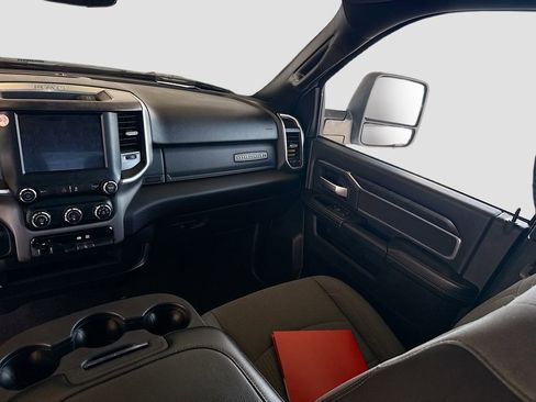 Used 2024 RAM 2500 Big Horn image 23