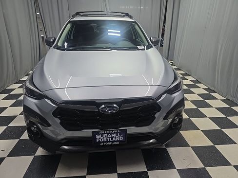 Certified 2025 Subaru Crosstrek 2.5i Limited w/ Popular Package #3A image 2