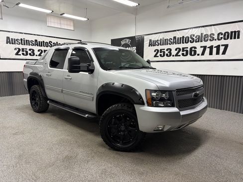 Used 2012 Chevrolet Avalanche LT w/ Suspension Package, Off-Road AWD/4WD image 1