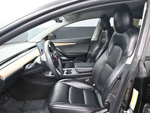 Used 2021 Tesla Model 3 Standard Range Plus image 6