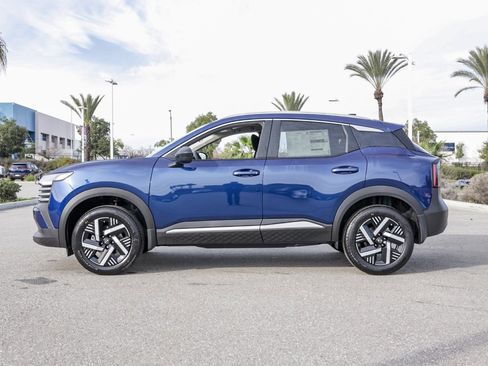 New 2026 Nissan Kicks SV image 7