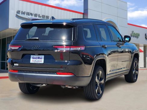 New 2025 Jeep Grand Cherokee L Altitude image 5
