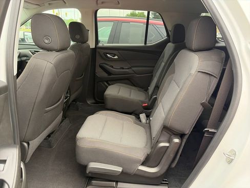 Used 2021 Chevrolet Traverse LT AWD/4WD image 25