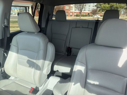 Used 2017 Honda Ridgeline RTL image 15