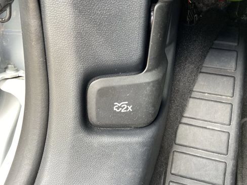 Used 2025 Ford Escape Active AWD/4WD image 47