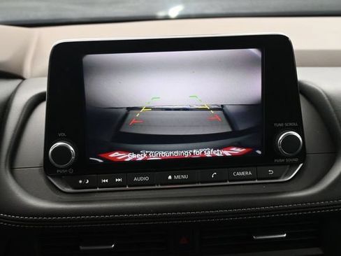 Used 2023 Nissan Rogue S AWD/4WD image 38