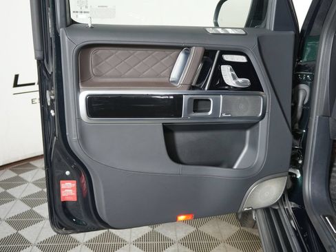 Certified 2025 Mercedes-Benz G 63 AMG 4MATIC w/ AMG Offroad Package Pro image 33