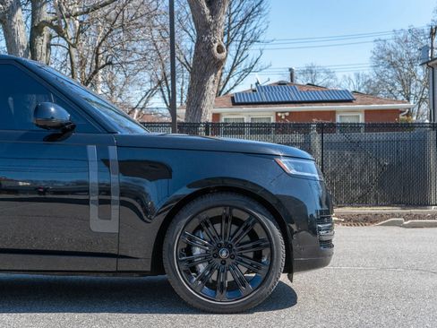 Used 2023 Land Rover Range Rover Long Wheelbase SE AWD/4WD image 22