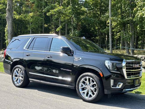 Used 2021 GMC Yukon SLT w/ SLT Luxury Plus Package AWD/4WD image 17