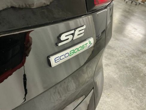 Used 2019 Ford Escape SE FWD image 7