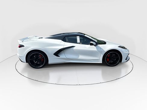 Used 2024 Chevrolet Corvette Stingray Premium Conv w/ Z51 Performance Package RWD image 9