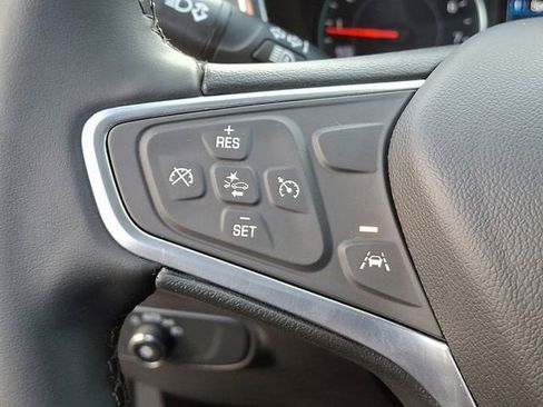 Used 2023 Chevrolet Equinox LT image 31