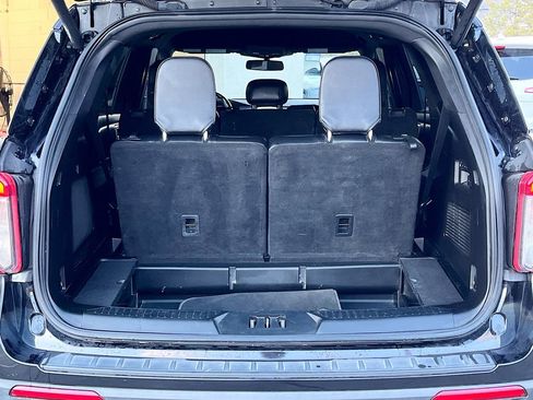 Used 2020 Ford Explorer ST image 27