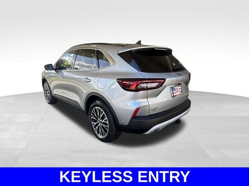 Certified 2024 Ford Escape SE w/ PHEV Premium Package image 7