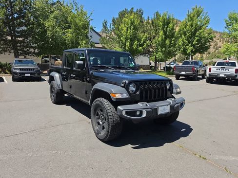 Used 2023 Jeep Gladiator Sport AWD/4WD image 7
