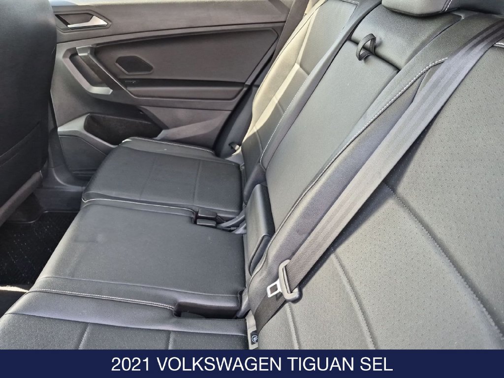 Used 2021 Volkswagen Tiguan SEL AWD/4WD image 17